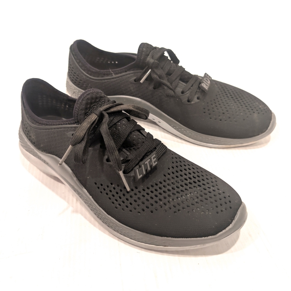CROCS Men's Literide 360 Pacer Perforated Black Lace-up Sneakers Size 10 - Picture 1 of 10